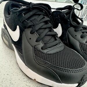 Nike Air Max Excee Women's Shoes (6)
